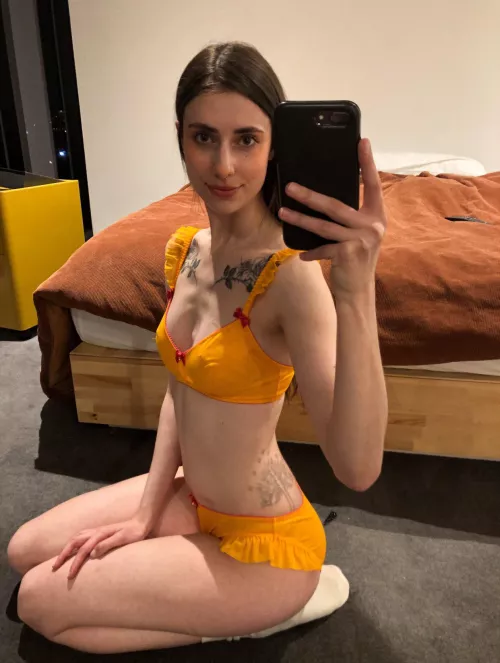 smol geeky gf reporting for duty 🧌