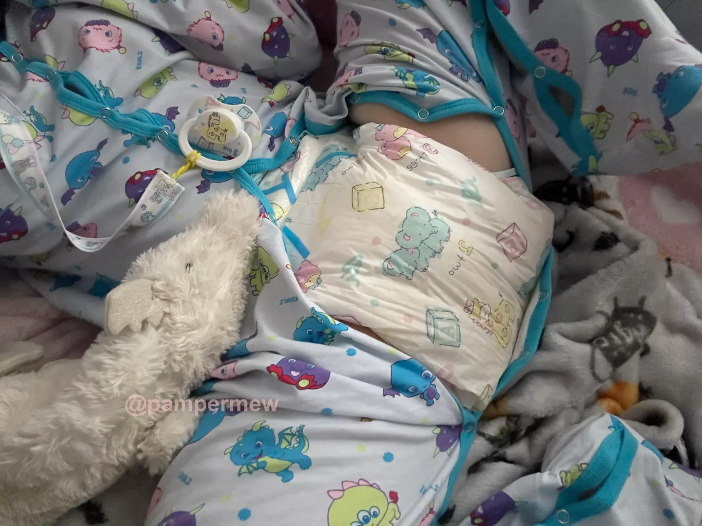 snaps are great for diaper checks :3