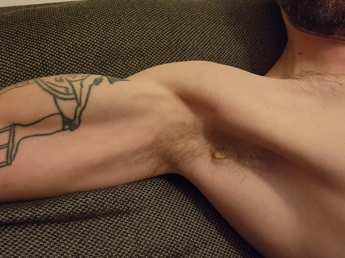 Sniff or lick?