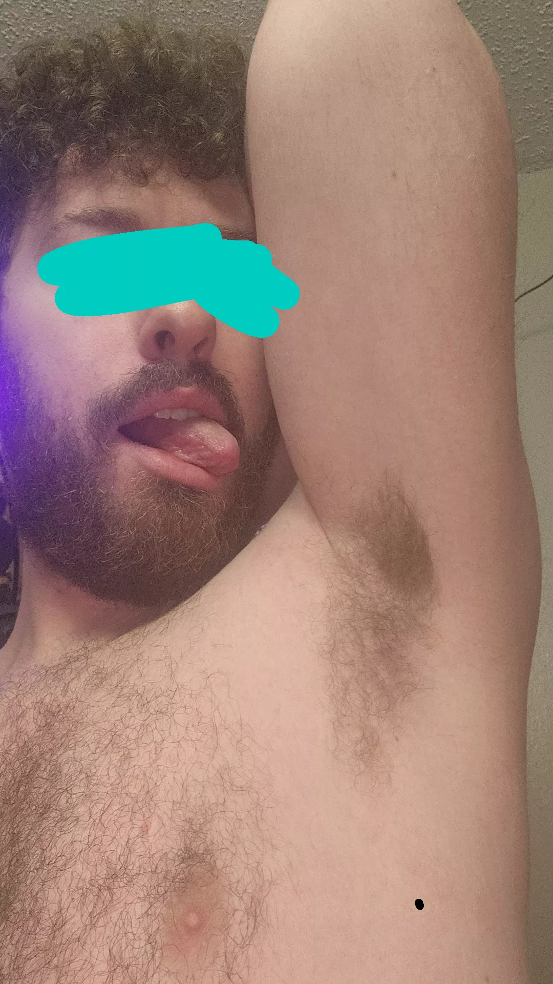 Sniff these pits after the gym