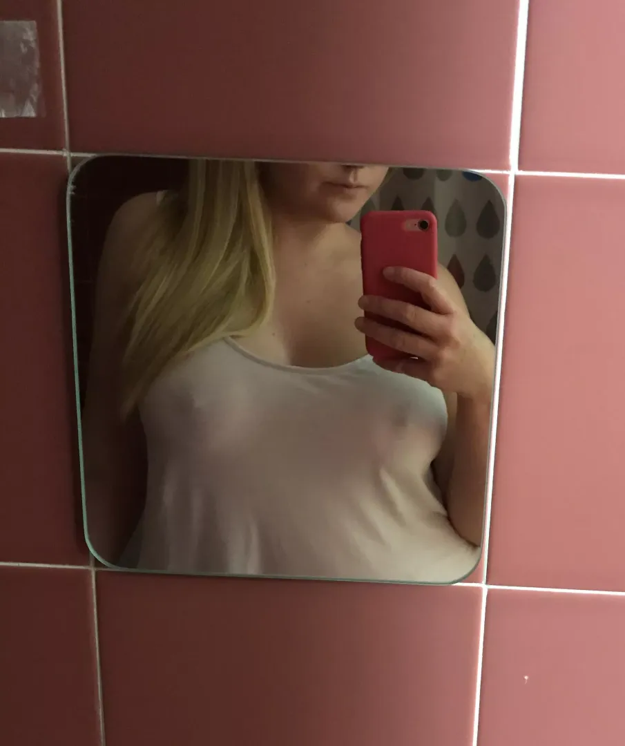 So good to take off the bra and set them free 🥰