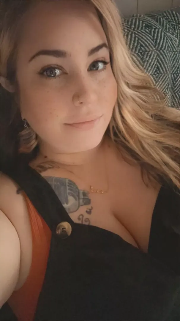 So happy to work from home today. Still got a LITTLE dolled up :p