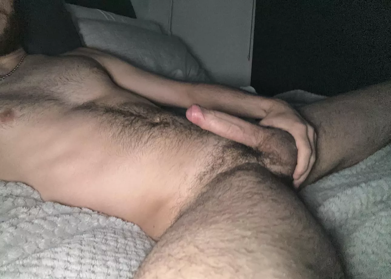 So horny tonight boys. Help me out?🥵
