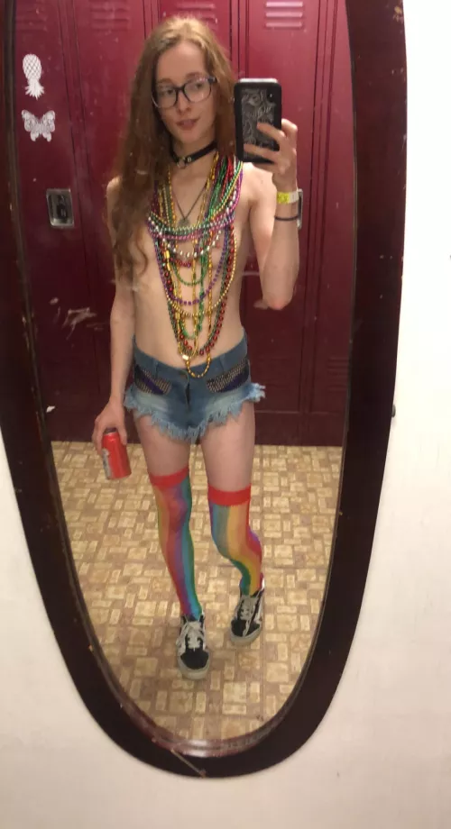 So I'm actually trying to get a Bar Crawl together for the next Mardi Gras 💜💛💚 for details Dm me