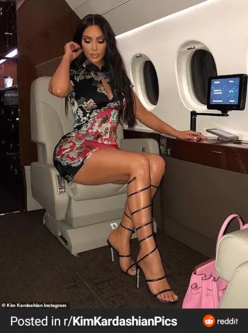 So keen to worship Kim right now. She is an absolute queen when she's in heels.