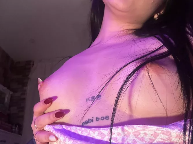 So small that it doesn't even require a bra