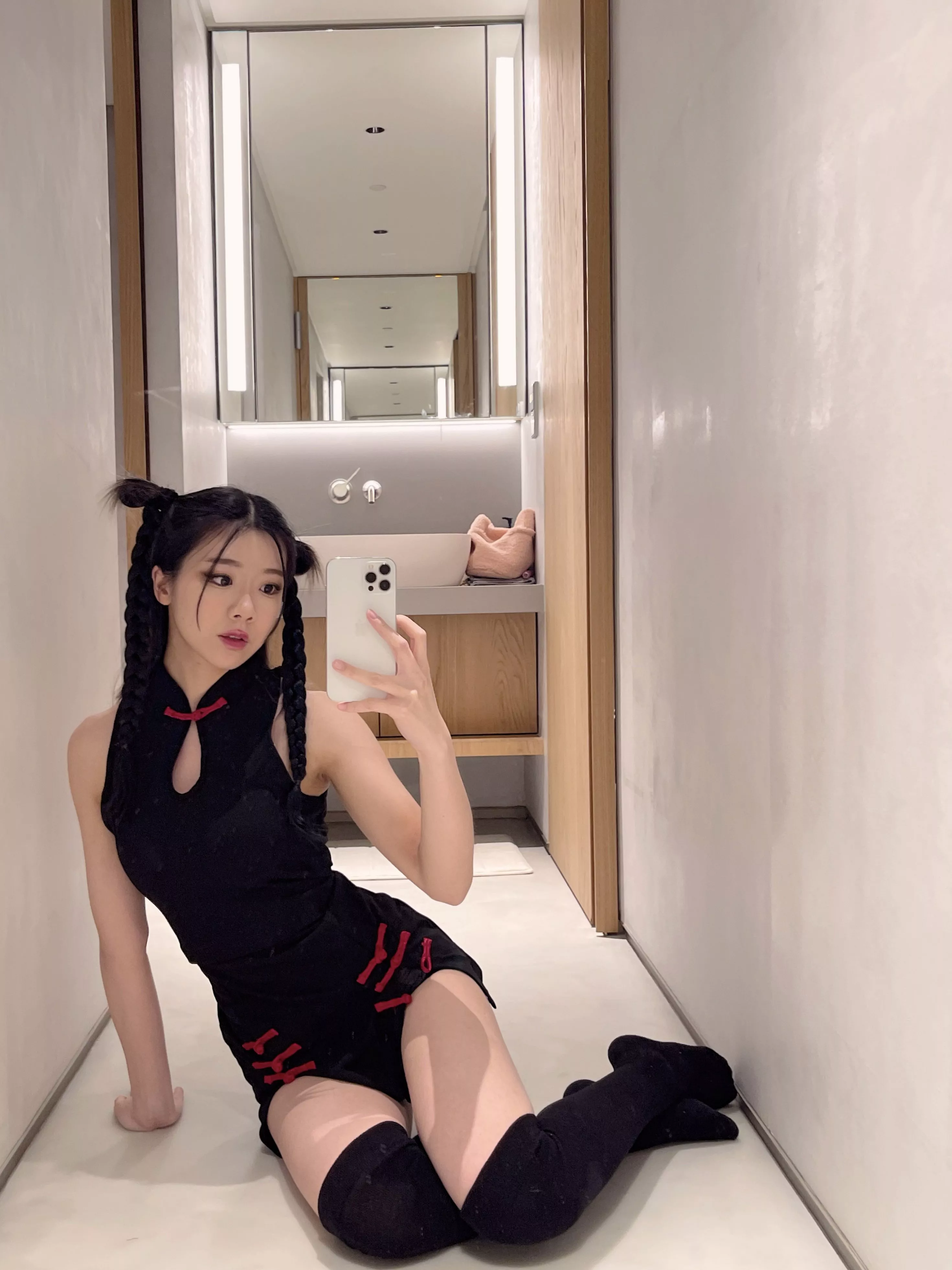 Socks and Qipao