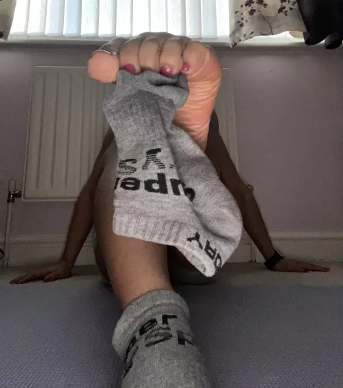 Socks on or off when my feet are in your face?😏