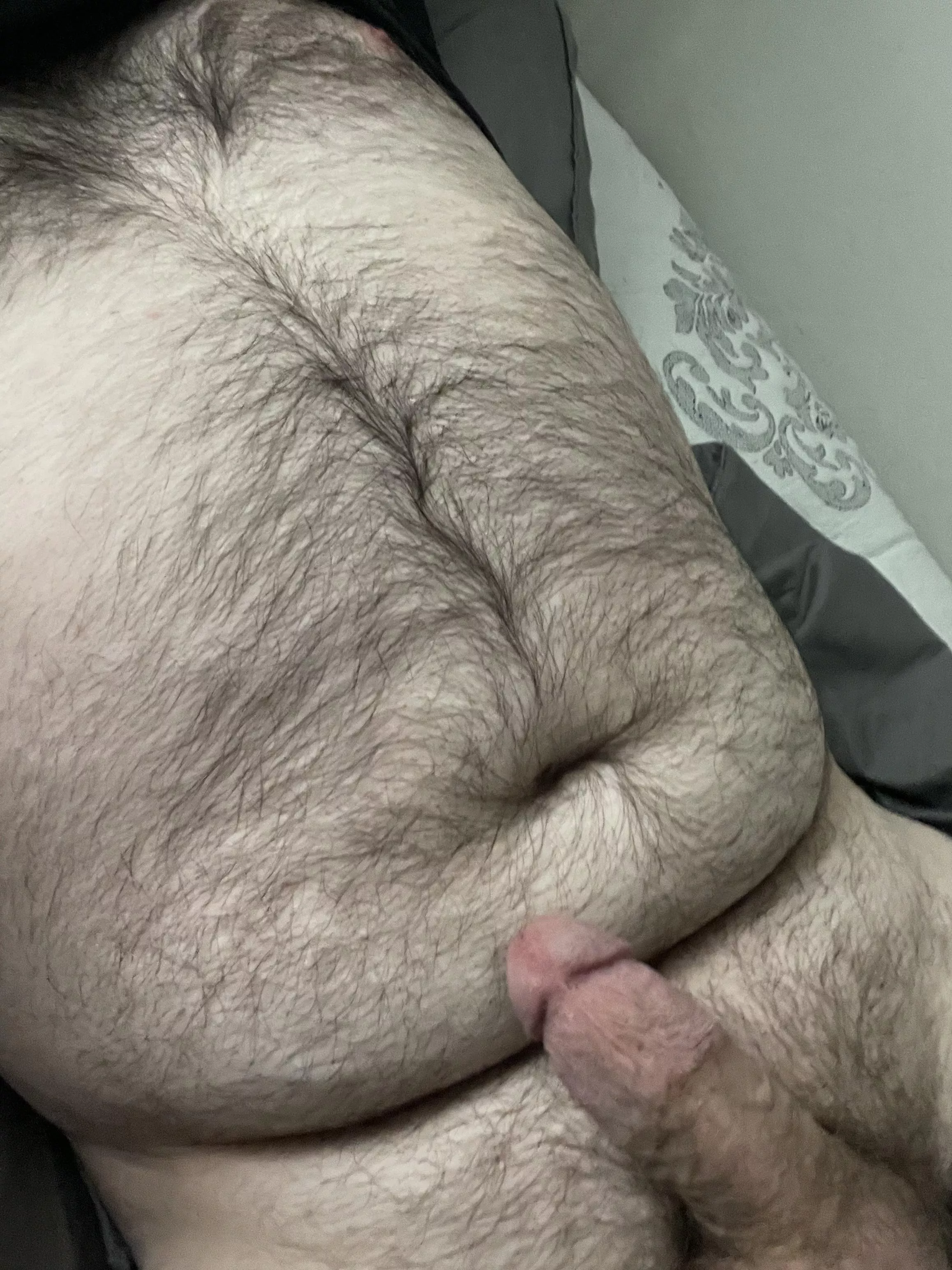 Soft belly, or hard cock? Which gets kisses first? Dm me your answer☺️