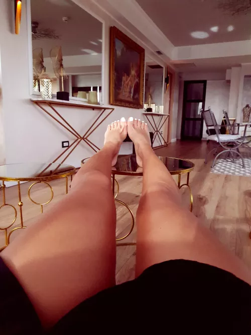 Soft legs, need a foot stool.
