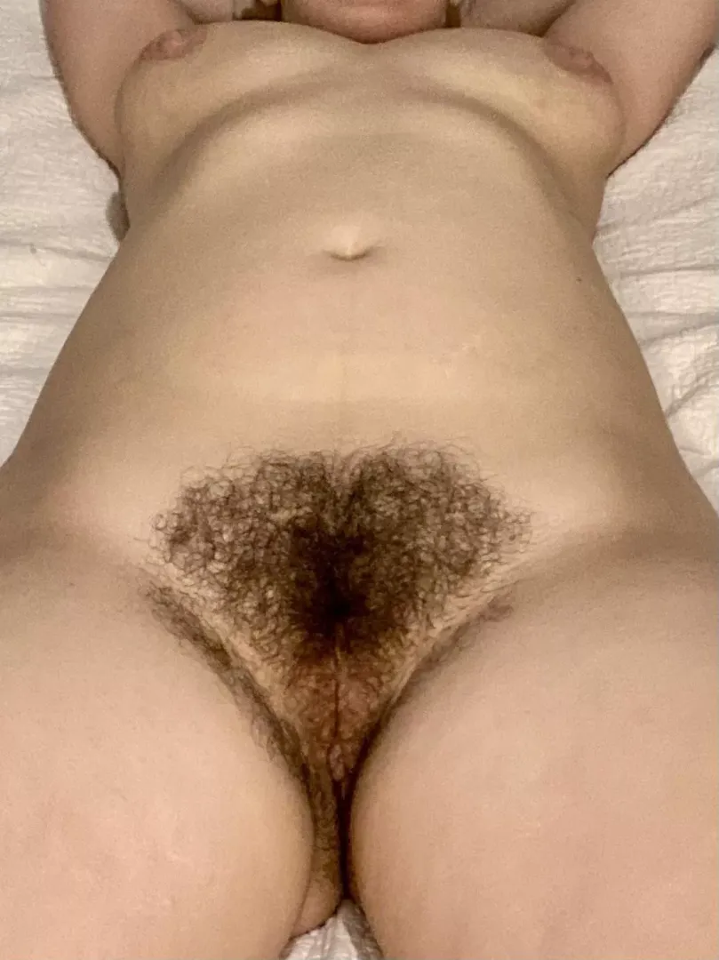 Soft mommy body and a full bush