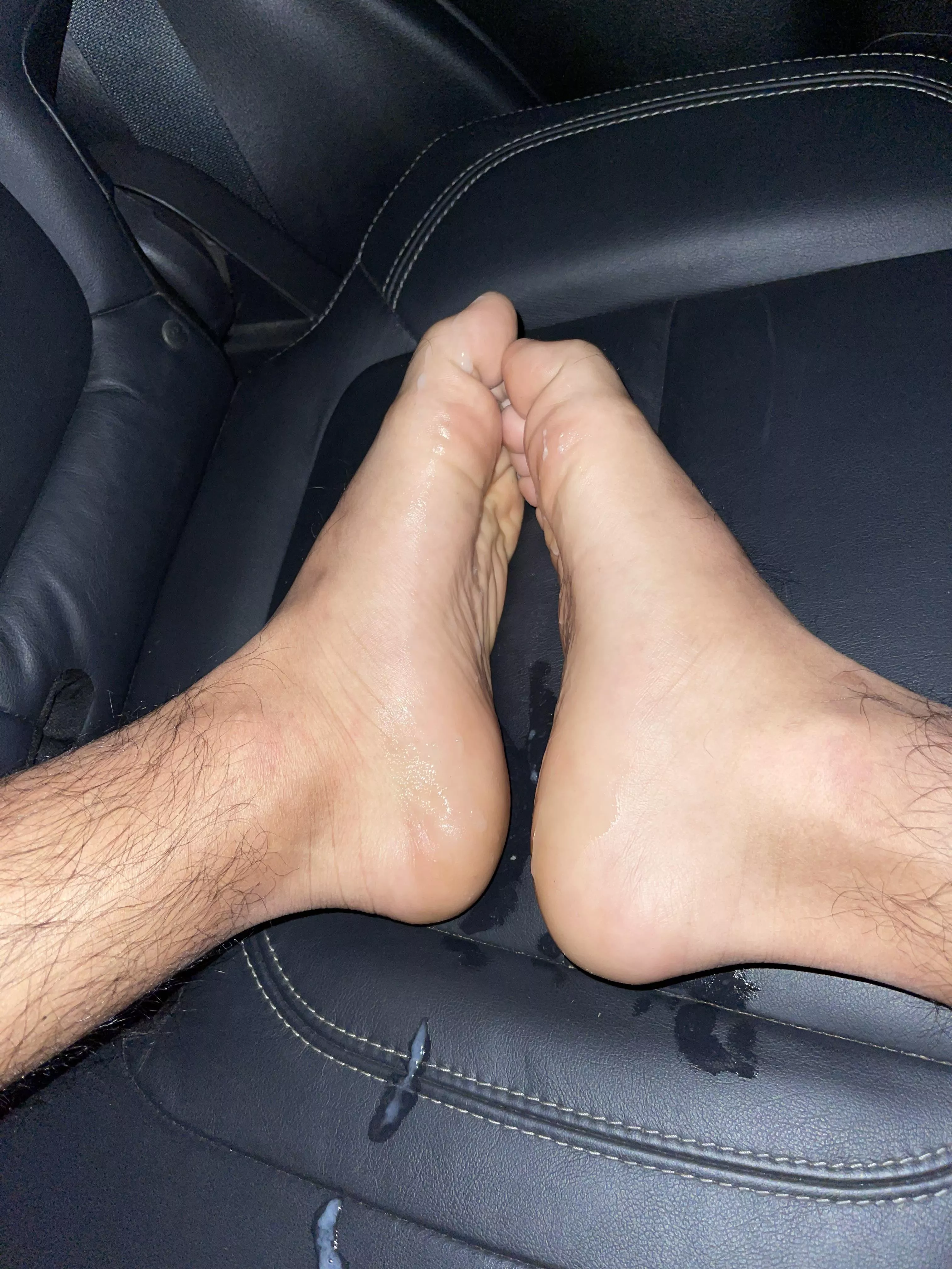 Some 💦👣