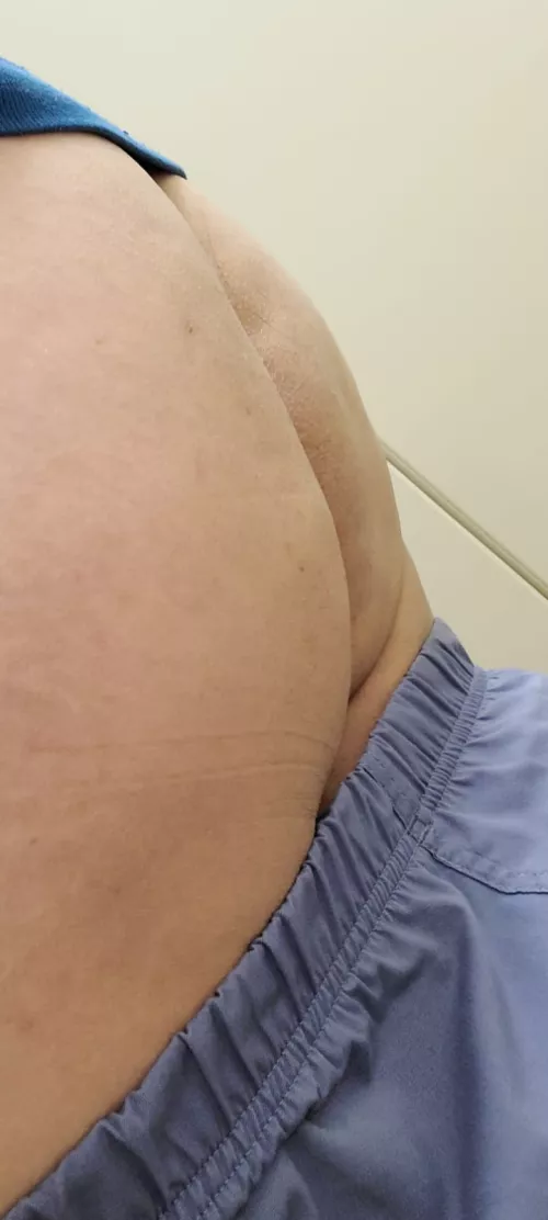 some ass from 2 south bathroom