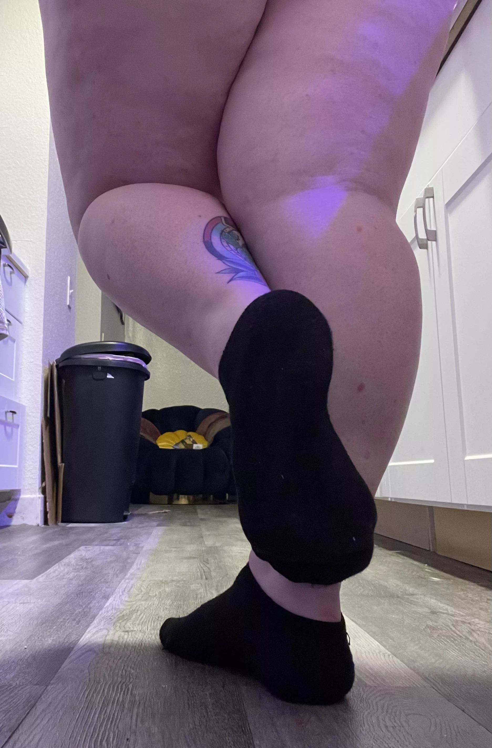 Some asshole asked me to wear these socks for 5 days and bailed on me last minute. Please message if you’re interested 🖤