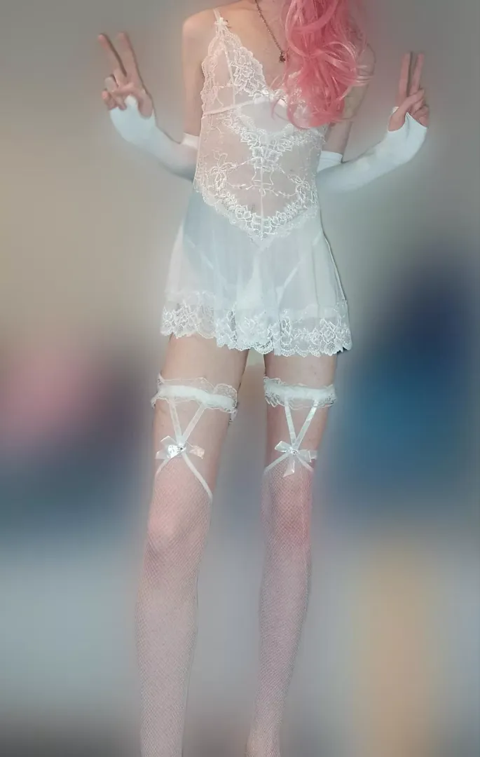 Some cute lingerie 💕 Feel both innocent and so naughty in this 🤭