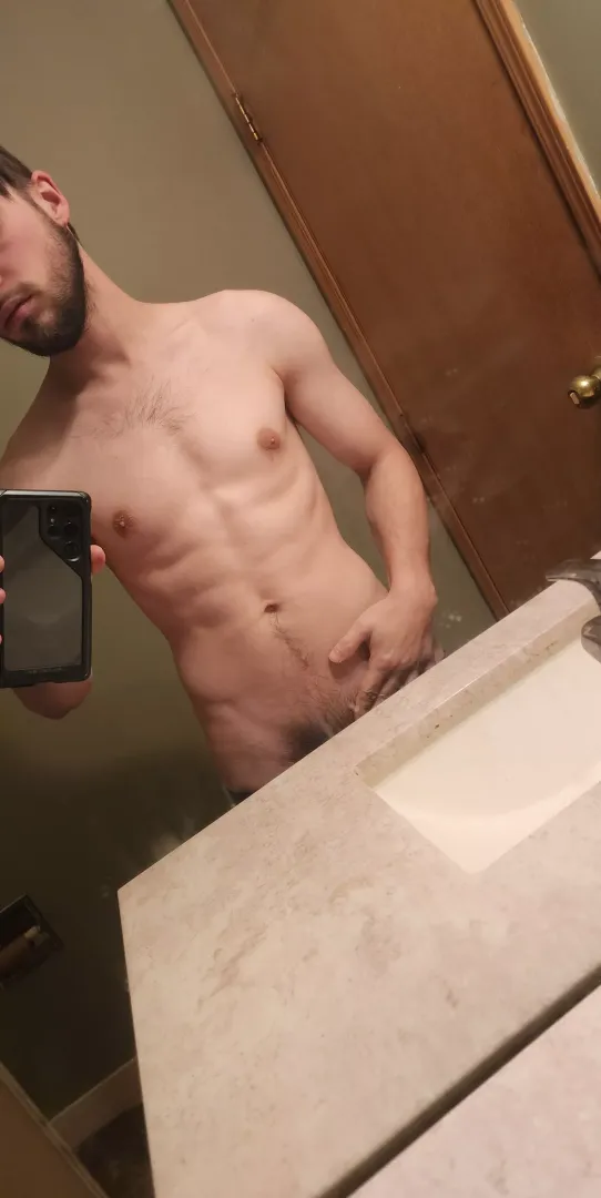 So(m)e days just call for nudity 🤷
