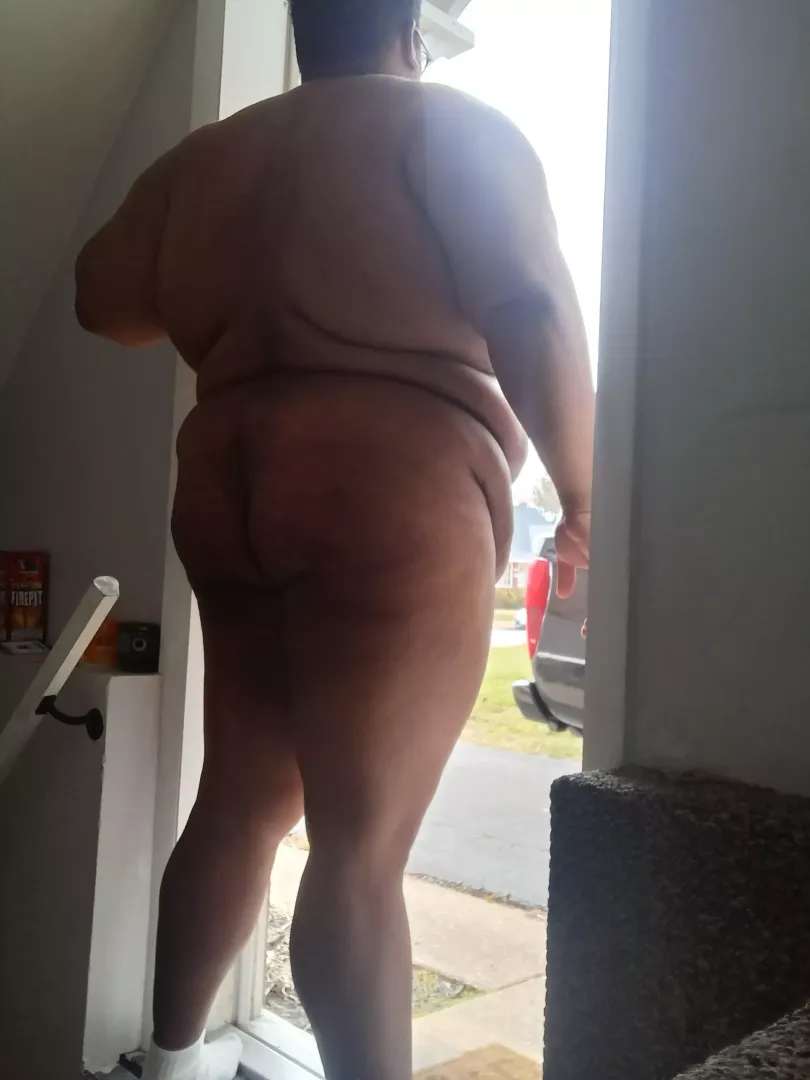 Someday I'll be nude outside. Can't be fully out like this where I live. But one can dream.