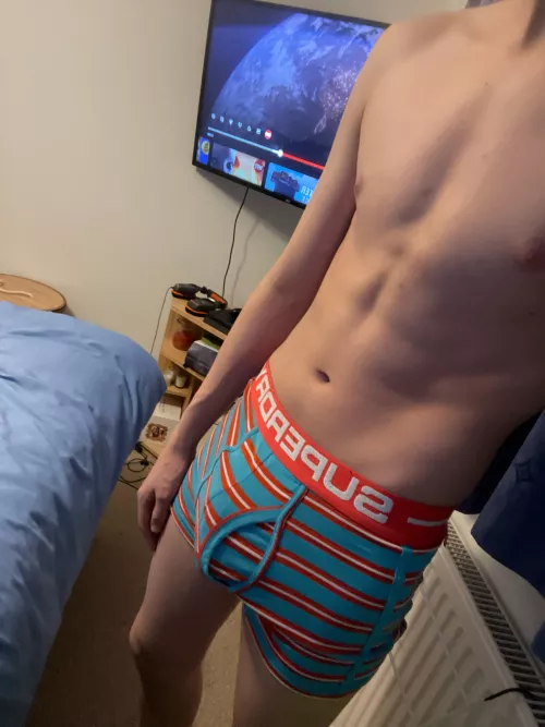 Someone get these off me 😫