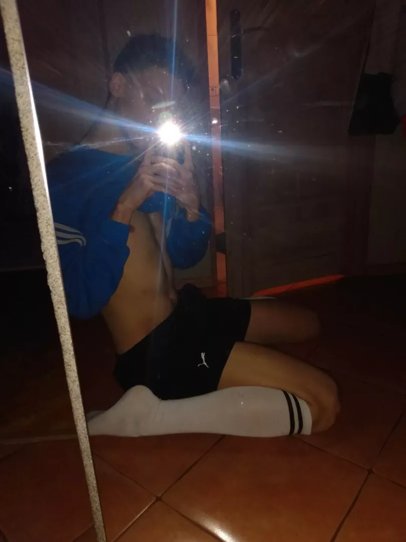 someone wants undress me? :3