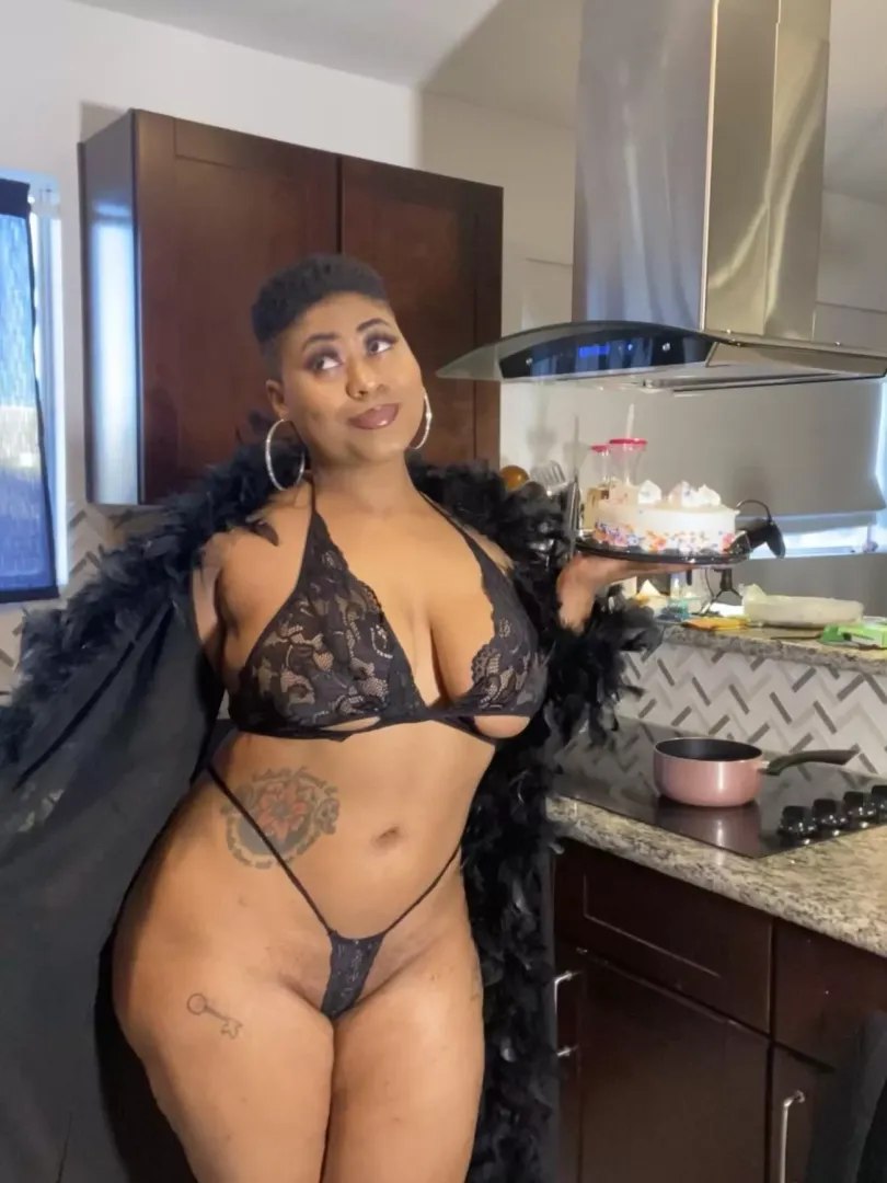 Someone’s birthday is cumming up!