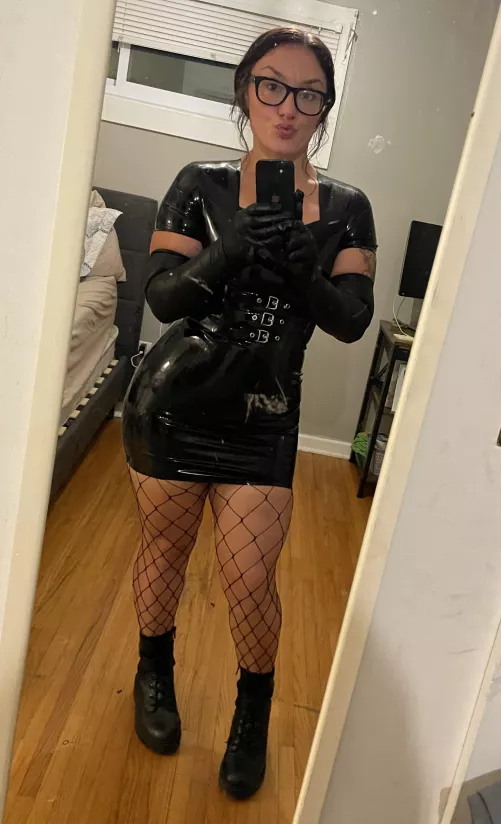 Something about latex and fishnets