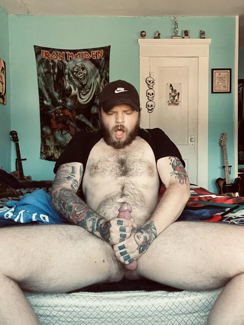 Sometimes ya need two hands 🤷🏼‍♂️