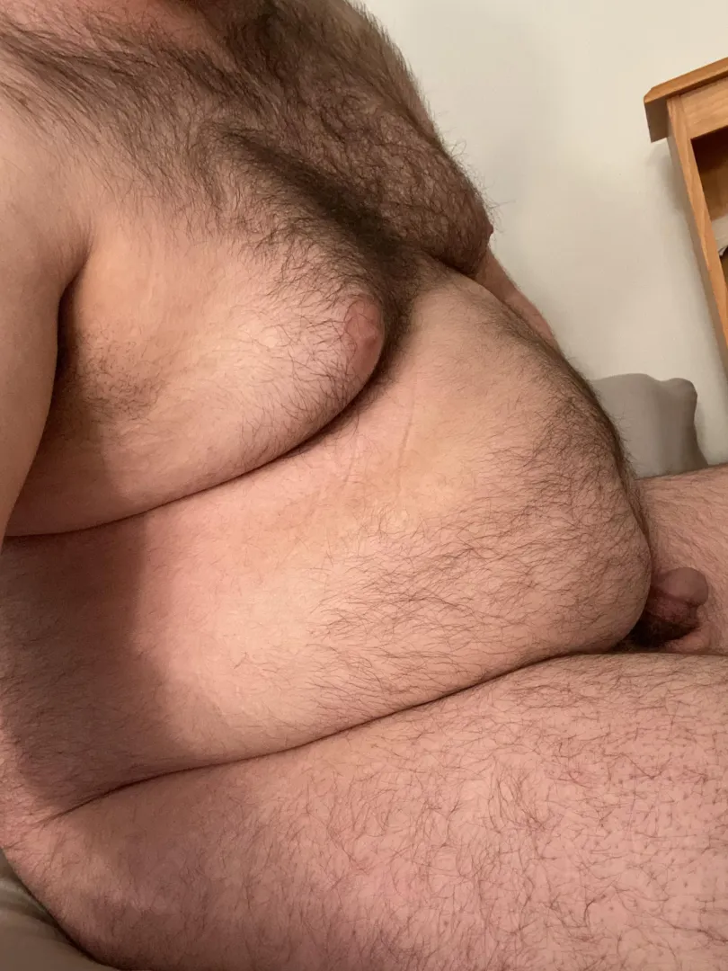 Soon I’ll be more belly then man 😝