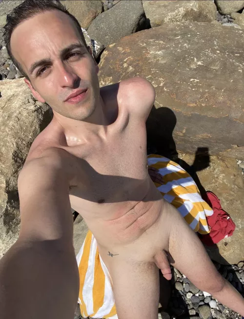 Sooo… here I am, fully exposed, smooth, small fluffed peen and wet. Rate me and do your worst!