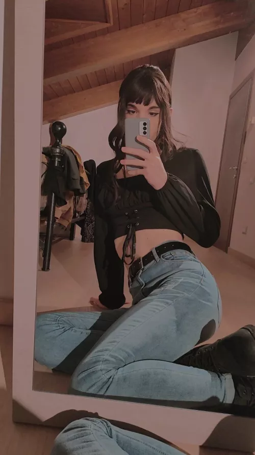 Sorry for the cloths on the bed but I'm lazy 🤭