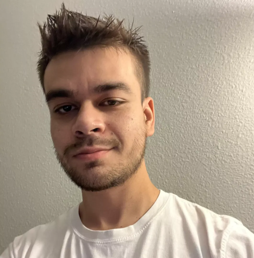 Sorry for the delete and repost, this pic I felt cute 🤣♥️