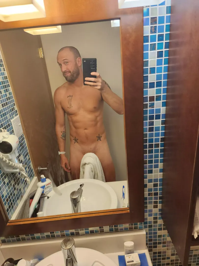 Sorry for the dirty mirror....