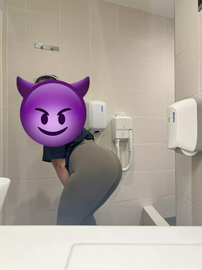 Spank 😉