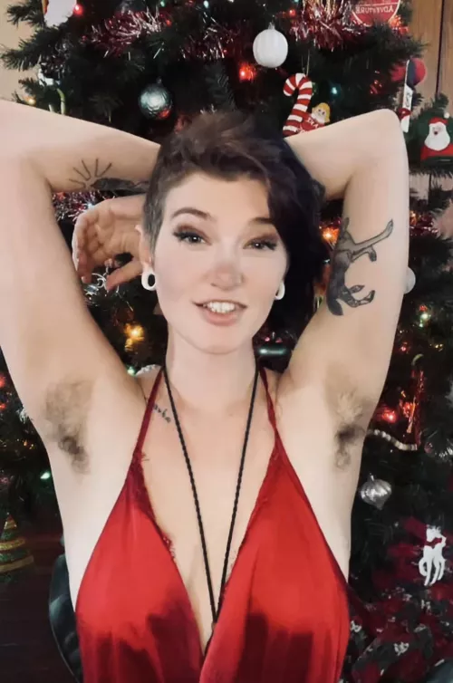 Spend your holidays worshipping me ❤️