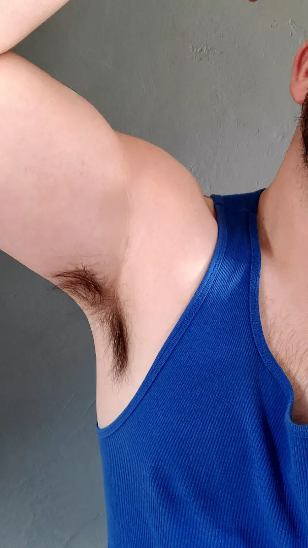 Spent a little time at the gym if you want a sniff...