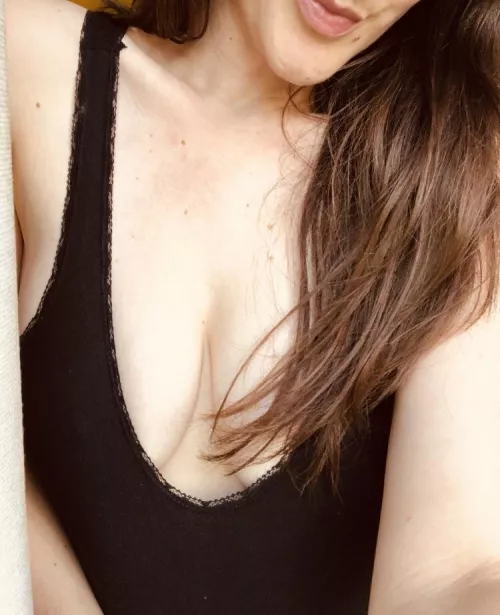 Spooky season 👻 (f)