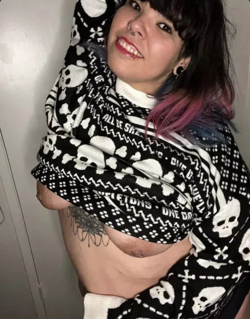 Spooky xxxmas sweater