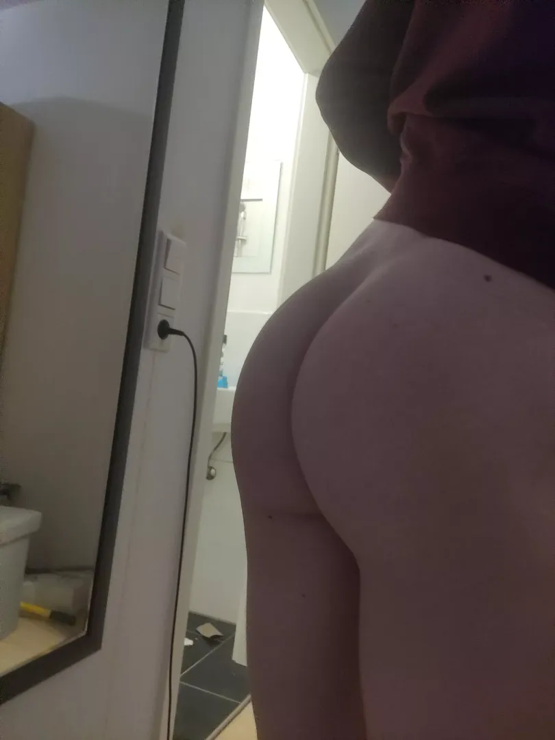 Spread my cheeks Daddy 😋❤️/19