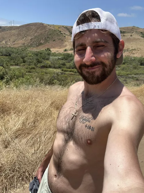 Squinting 🔆 and hoping you can come pull my shorts down 😈 have a good weekend