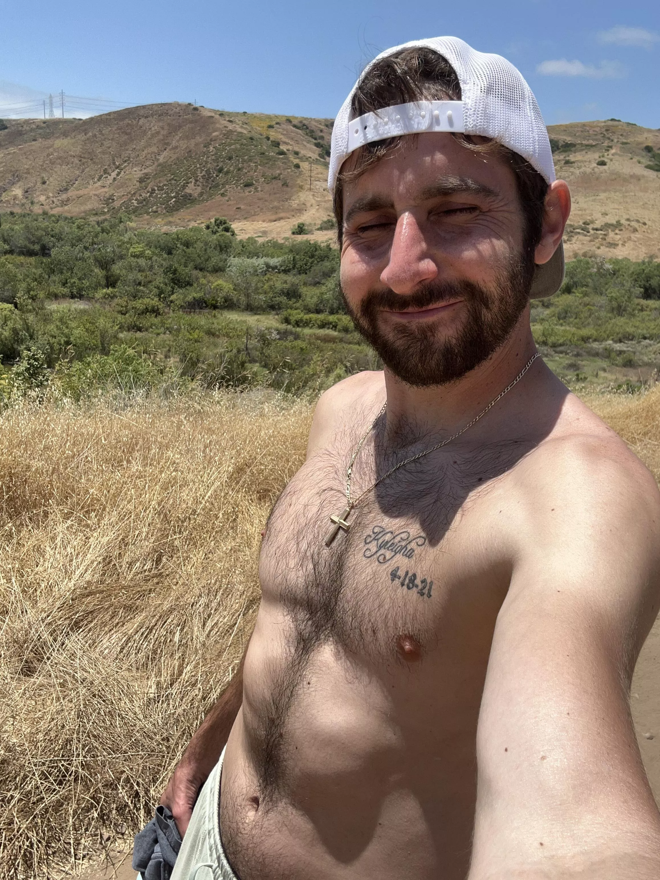 Squinting 🔆 and hoping you can come pull my shorts down 😈 have a good weekend