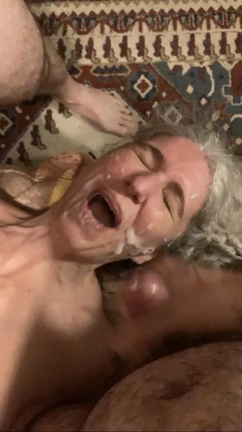 Ss of the video .. cums come from everywhere !! [46f] [f]