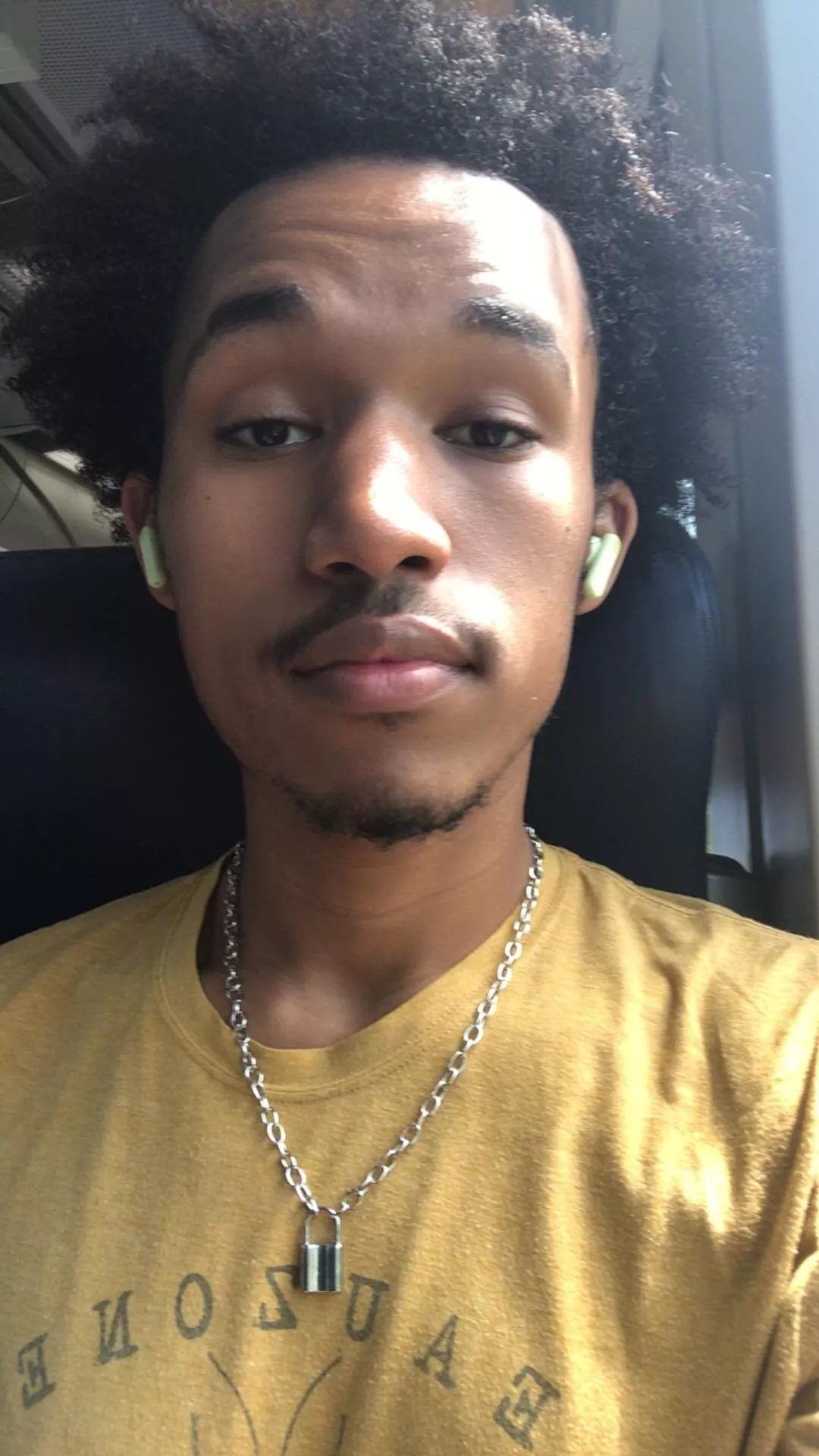 Starting to love the skin I’m in and I’m loving it 🧡✨