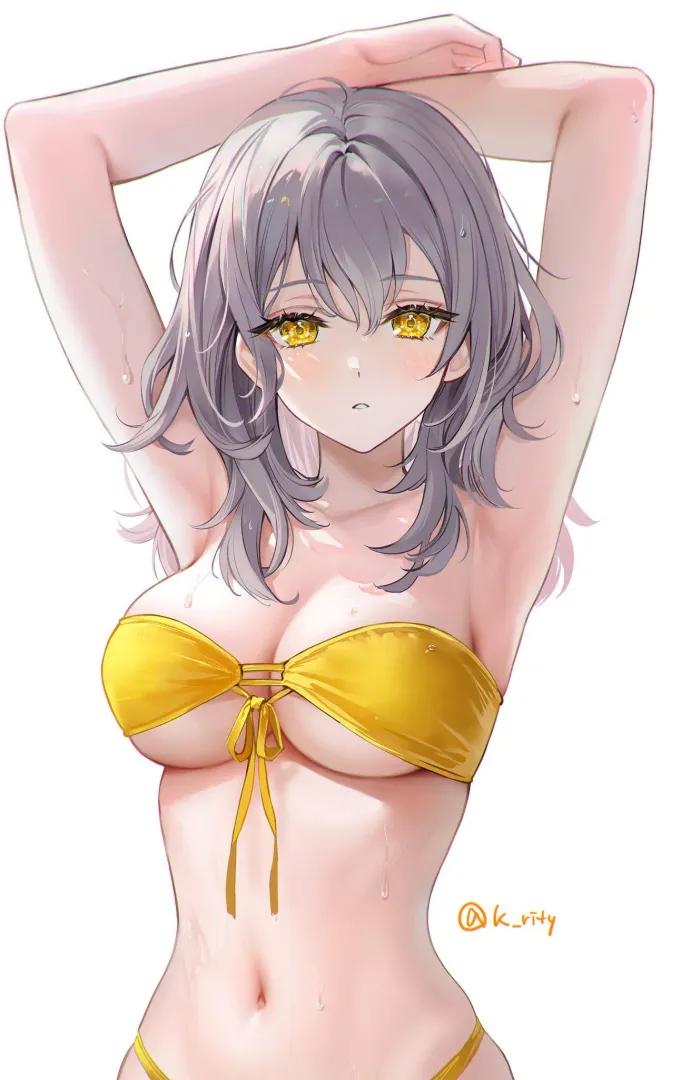 Stelle's vibrant yellow... eyes