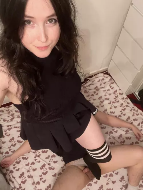 Stepping on his lil pp