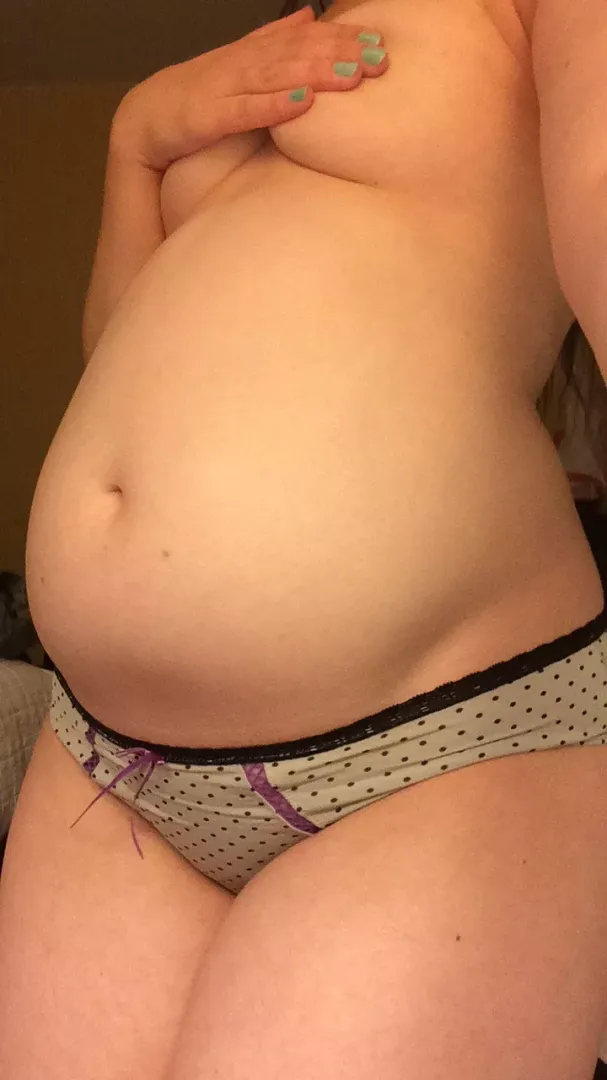 still holding on to my deep bellybutton