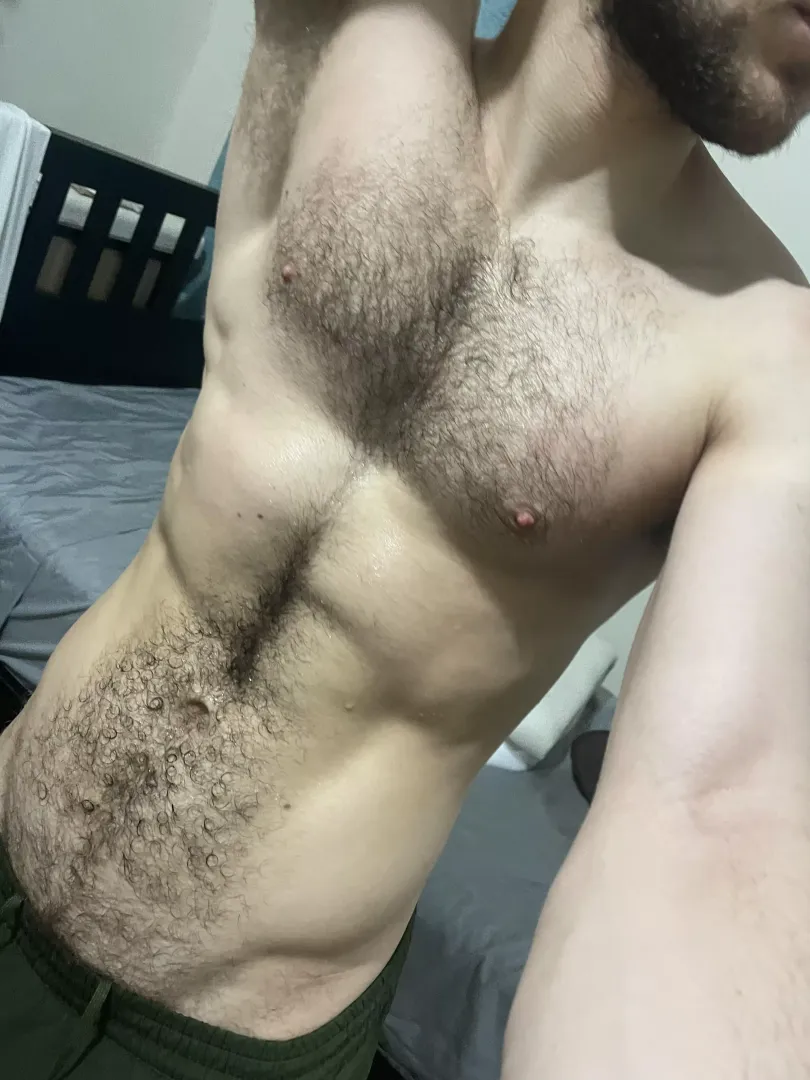 Stomach hair gets curly after cardio ➰
