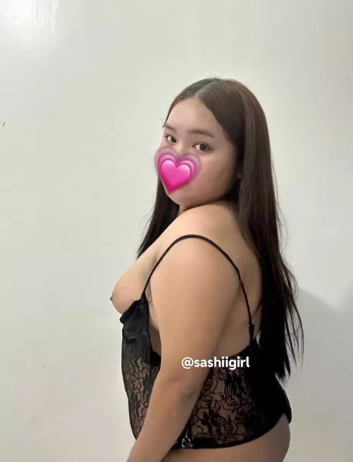 stop looking at my eyes 🤭 suck my boobs now 🥵