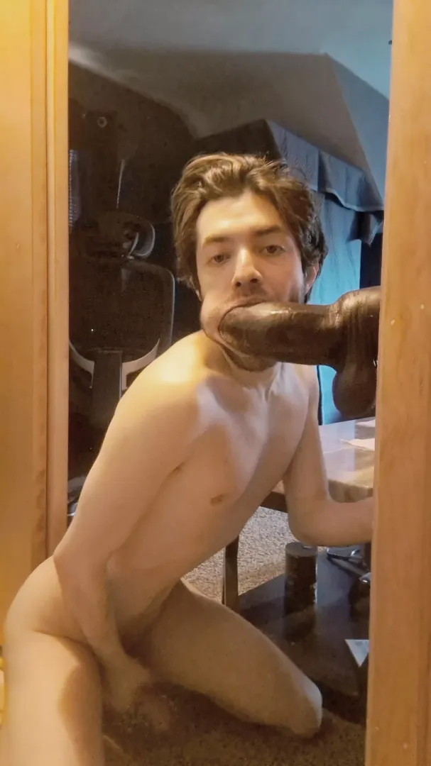 Stretching my mouth