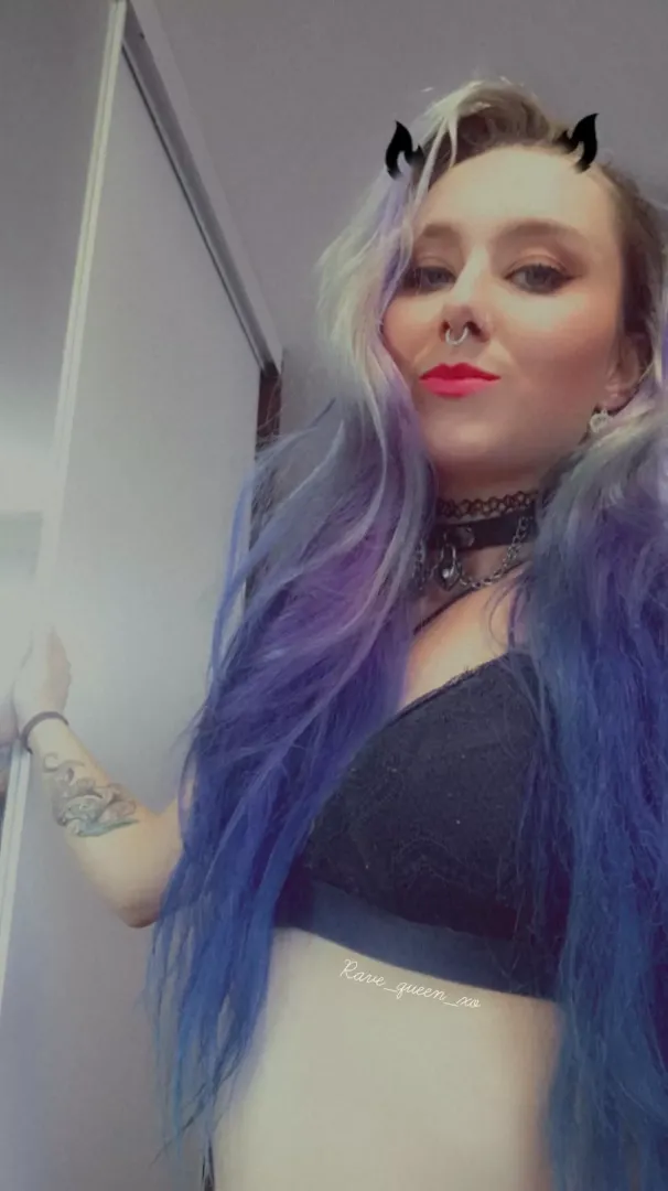 Submit 🖤 [f]