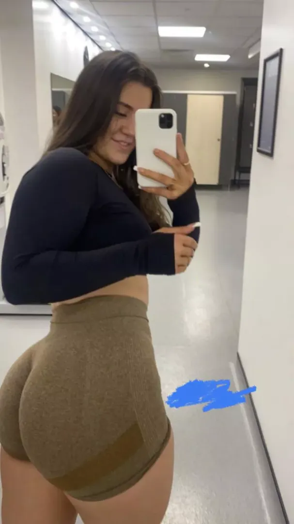 Such a THICCC PAWG!