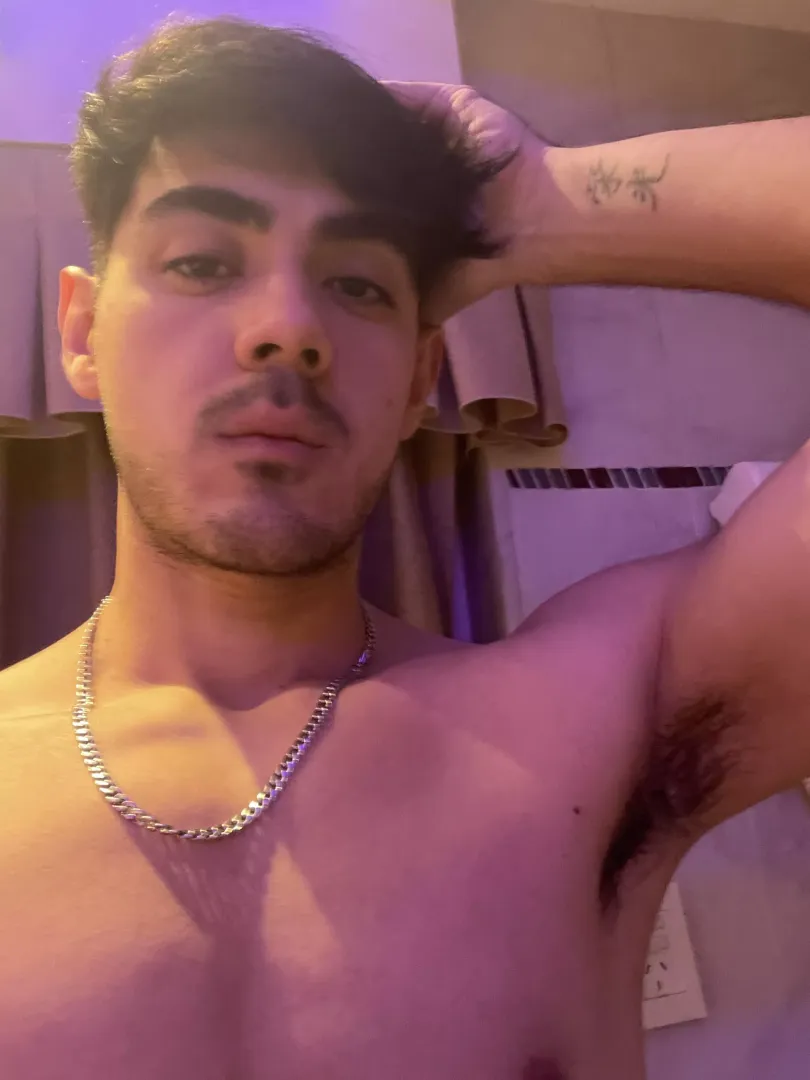 Suck my pits pls